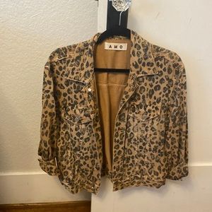 Amo lulu jean jacket in leopard. Only worn twice.